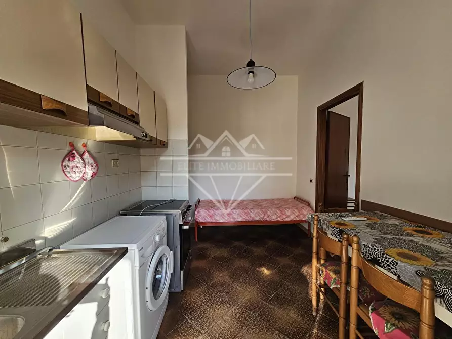 Immagine 3 di Appartamento in vendita  a Sarzana