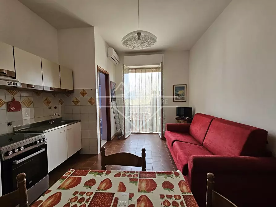 Immagine 3 di Appartamento in vendita  a Sarzana