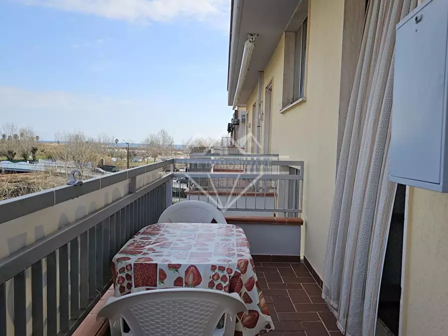 Immagine 1 di Appartamento in vendita  a Sarzana