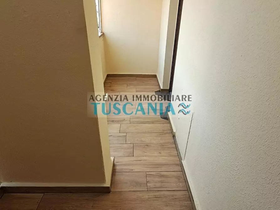 Immagine 13 di Appartamento in vendita  a Cecina