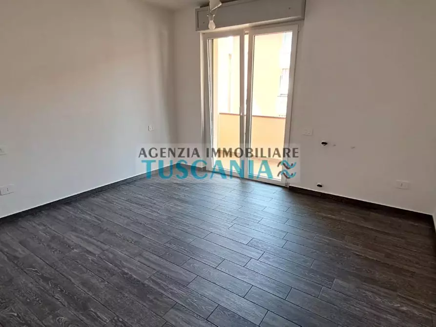 Immagine 25 di Appartamento in vendita  a Cecina