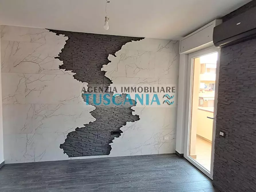 Immagine 6 di Appartamento in vendita  a Cecina