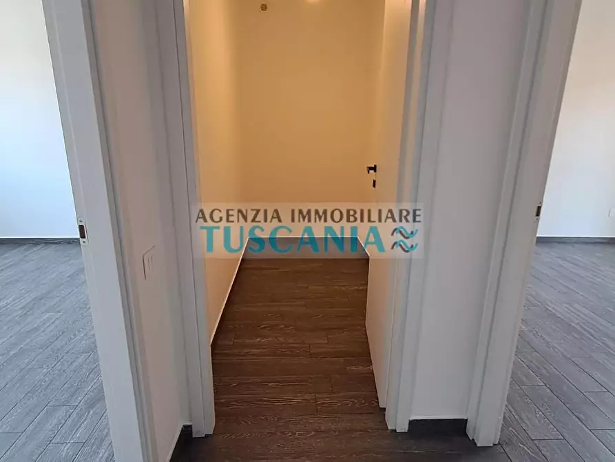 Immagine 17 di Appartamento in vendita  a Cecina