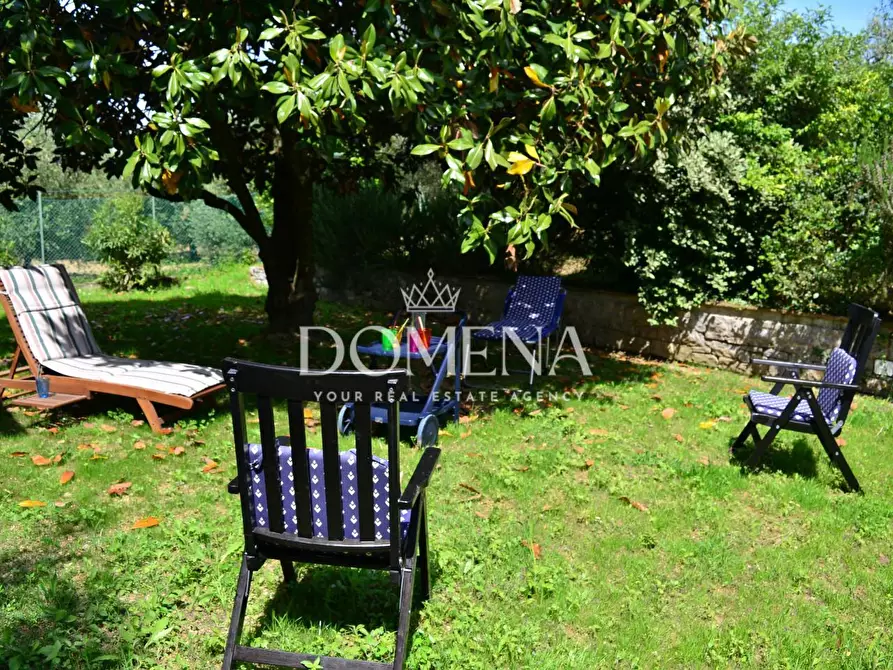 Immagine 7 di Villa in vendita  a Siena