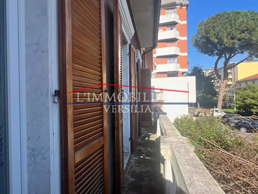 Immagine 47 di Villetta a schiera in vendita  a Massa