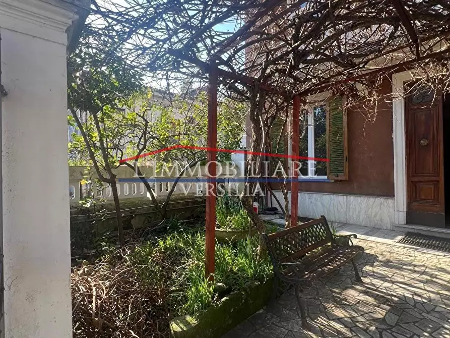 Immagine 3 di Villetta a schiera in vendita  a Massa