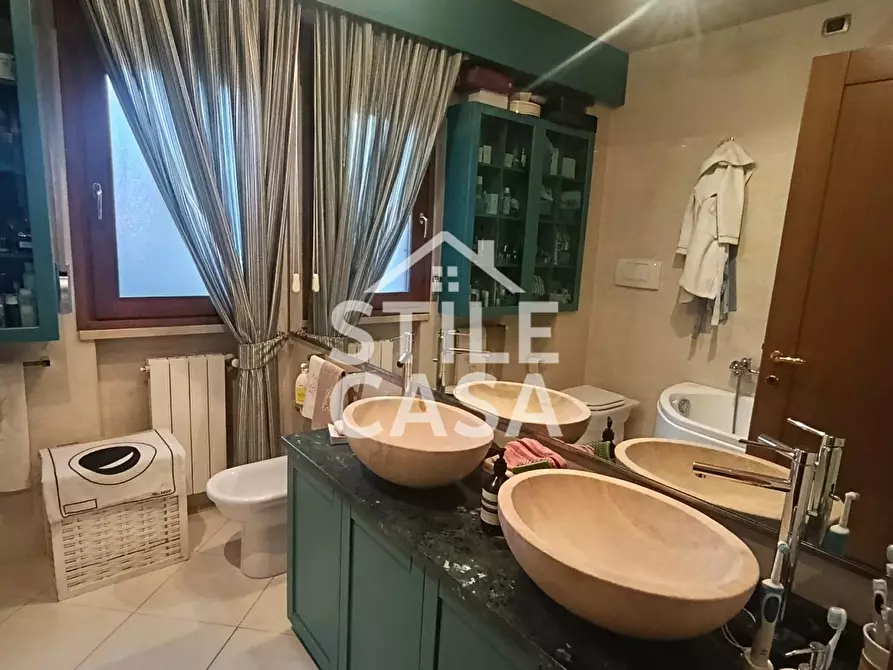 Immagine 38 di Appartamento in vendita  a Montecatini Terme