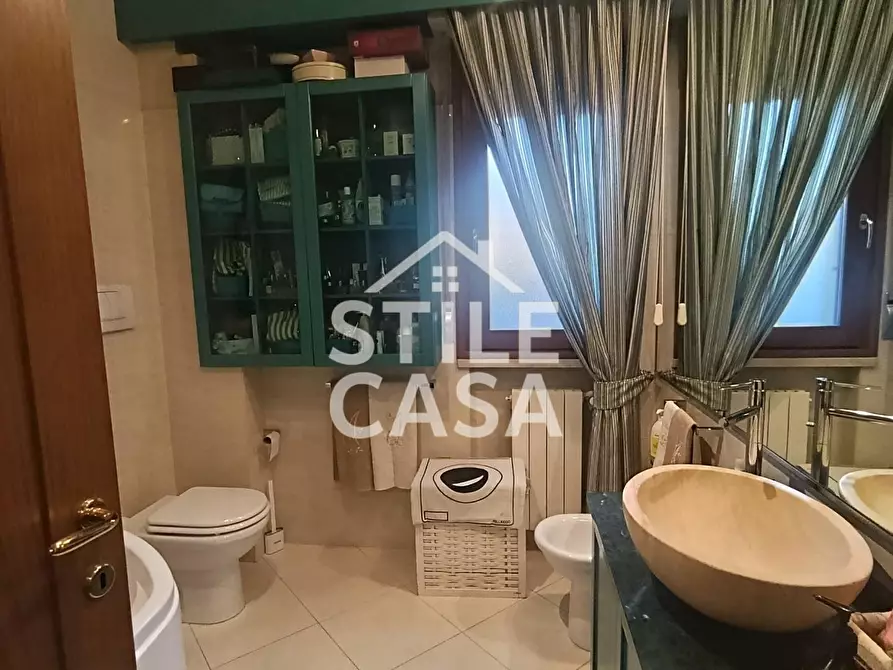 Immagine 37 di Appartamento in vendita  a Montecatini Terme