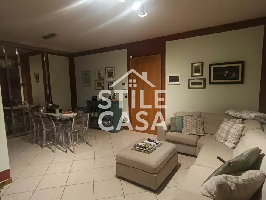 Immagine 19 di Appartamento in vendita  a Montecatini Terme