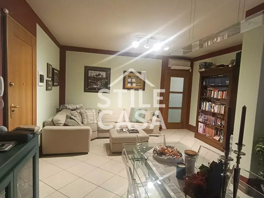 Immagine 16 di Appartamento in vendita  a Montecatini Terme