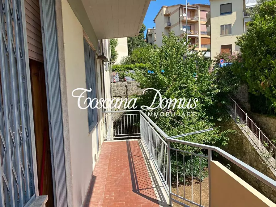 Immagine 14 di Appartamento in vendita  a Siena