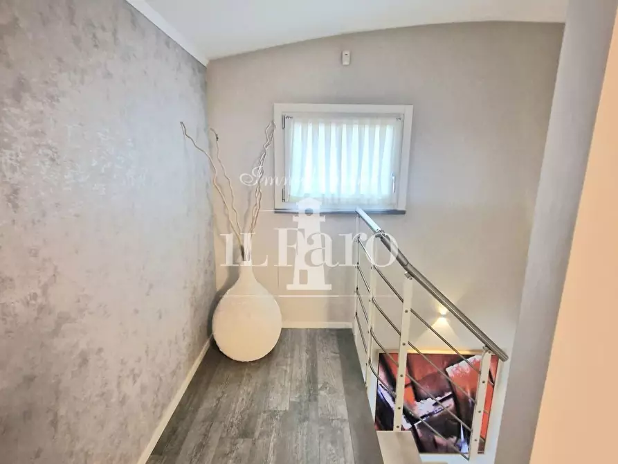 Immagine 23 di Appartamento in vendita  a Campi Bisenzio