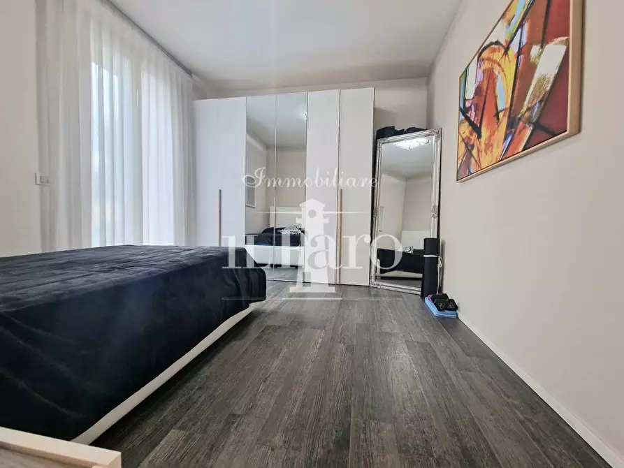 Immagine 14 di Appartamento in vendita  a Campi Bisenzio