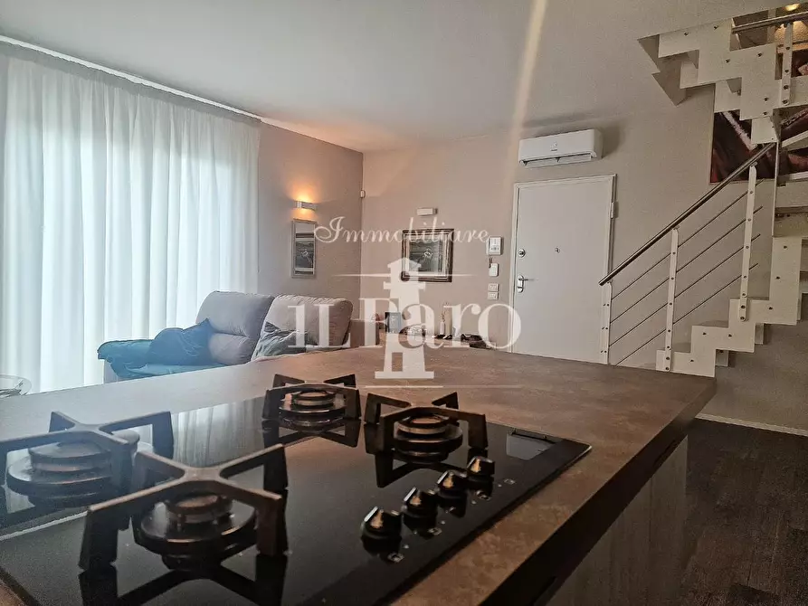 Immagine 7 di Appartamento in vendita  a Campi Bisenzio