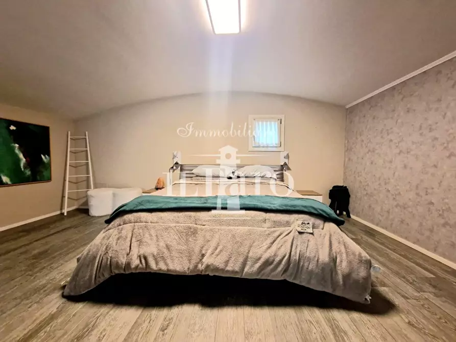 Immagine 24 di Appartamento in vendita  a Campi Bisenzio