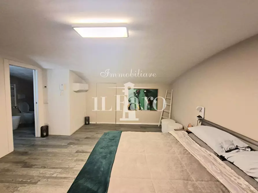 Immagine 25 di Appartamento in vendita  a Campi Bisenzio