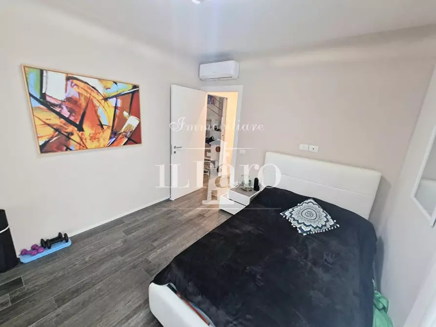 Immagine 16 di Appartamento in vendita  a Campi Bisenzio