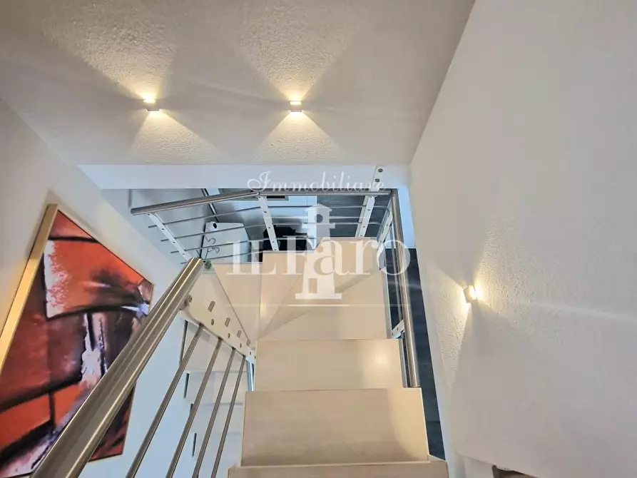 Immagine 22 di Appartamento in vendita  a Campi Bisenzio