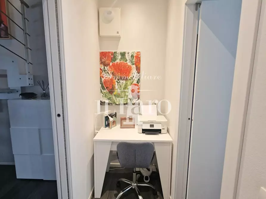 Immagine 11 di Appartamento in vendita  a Campi Bisenzio