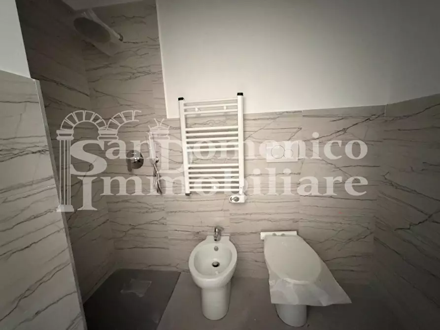 Immagine 16 di Appartamento in vendita  a Pisa