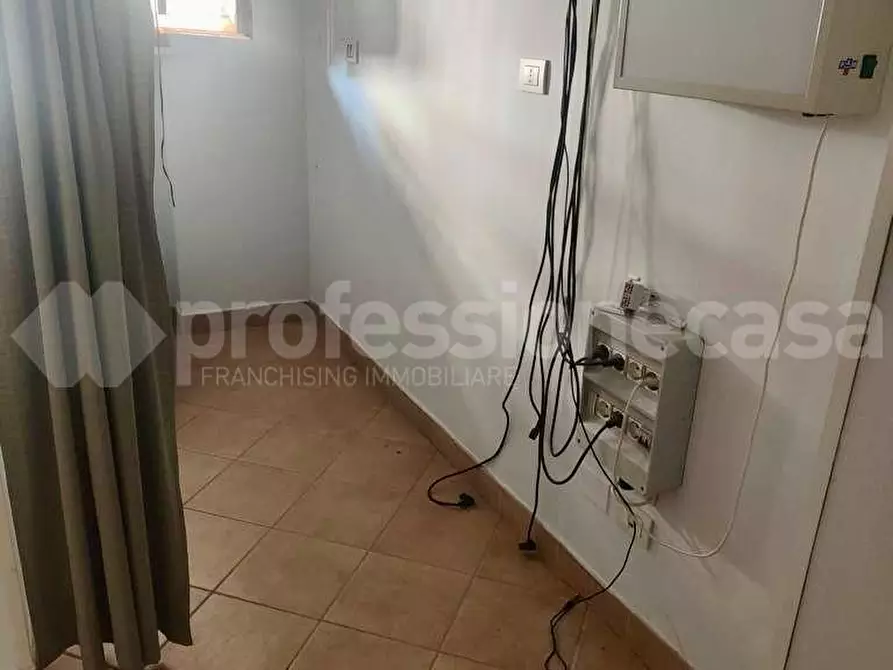 Immagine 11 di Ufficio in vendita  a Pisa