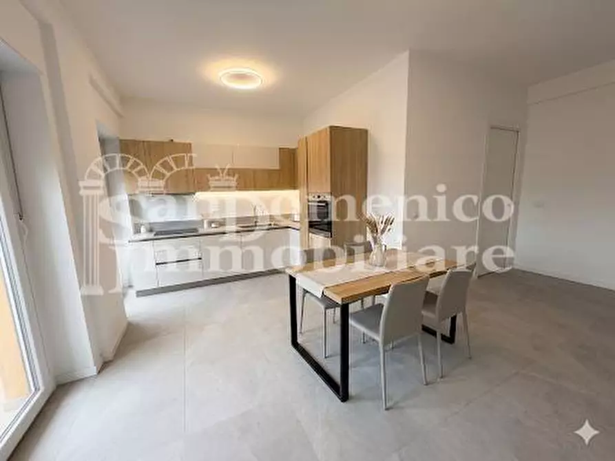 Immagine 2 di Appartamento in vendita  a Pisa