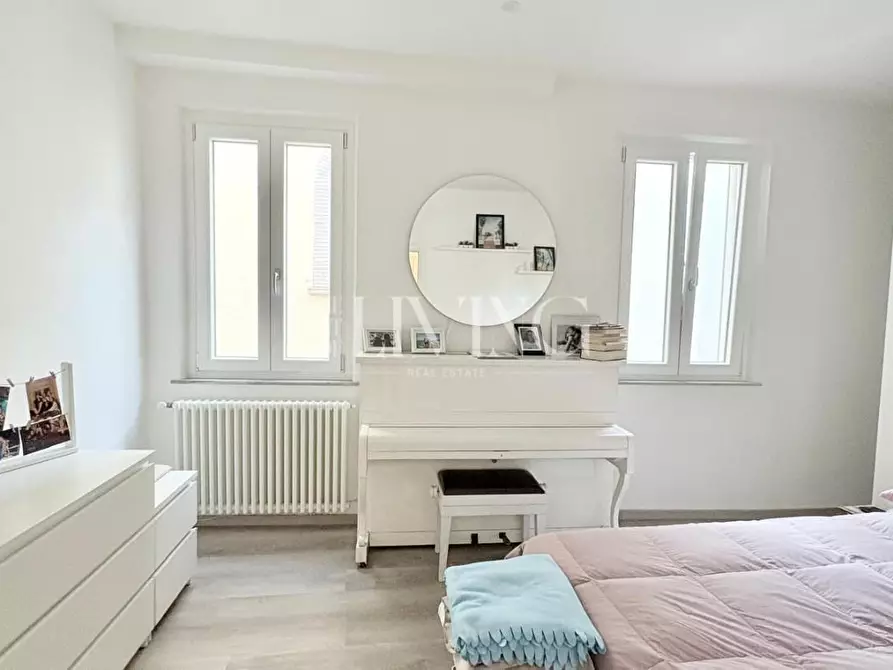 Immagine 17 di Appartamento in vendita  a Lucca