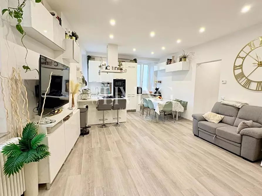 Immagine 7 di Appartamento in vendita  a Lucca