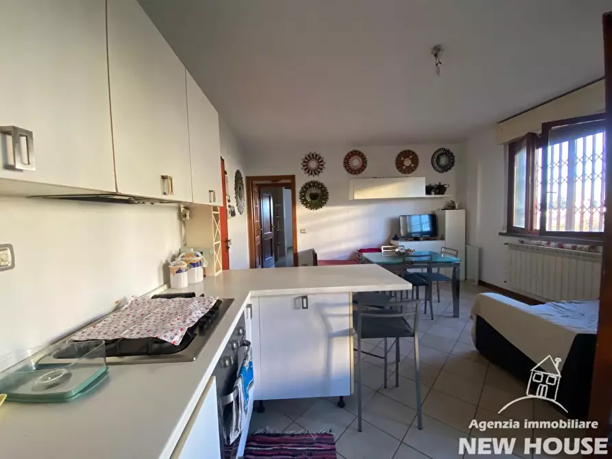 Immagine 3 di Appartamento in vendita  a Pisa