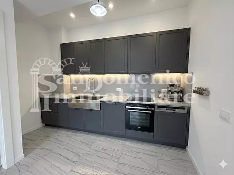 Immagine 1 di Appartamento in vendita  a Pisa