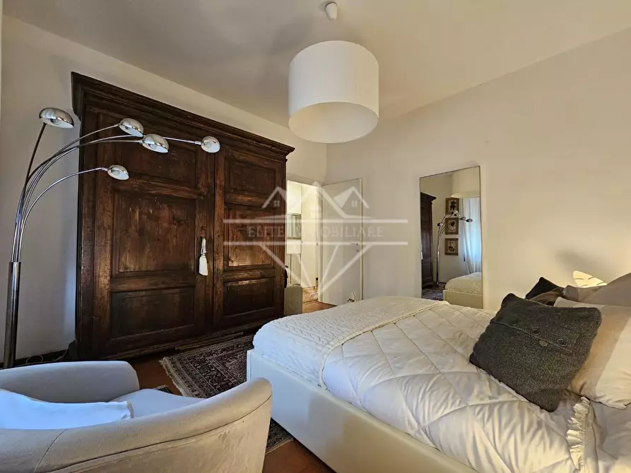 Immagine 9 di Appartamento in vendita  a Carrara