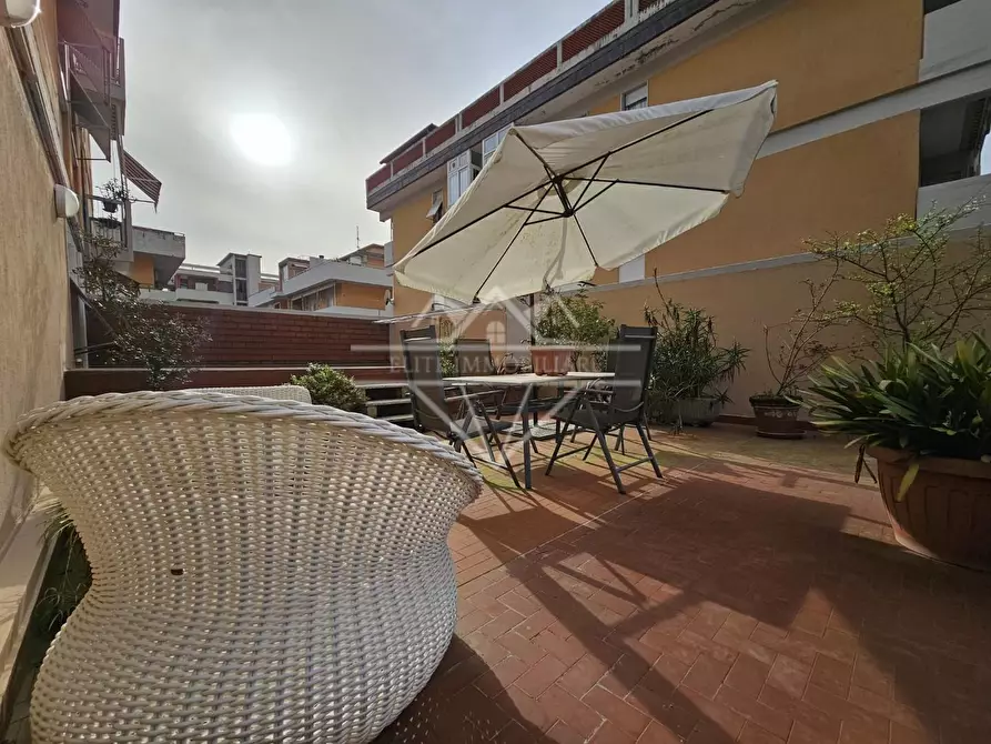 Immagine 18 di Appartamento in vendita  a Carrara