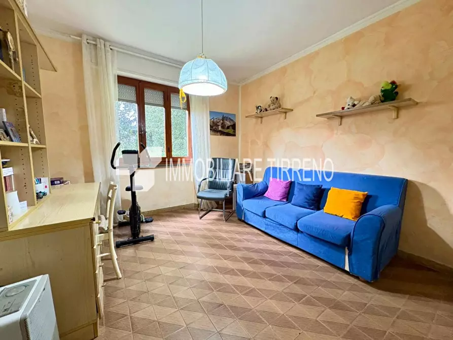 Immagine 13 di Appartamento in vendita  a Massa