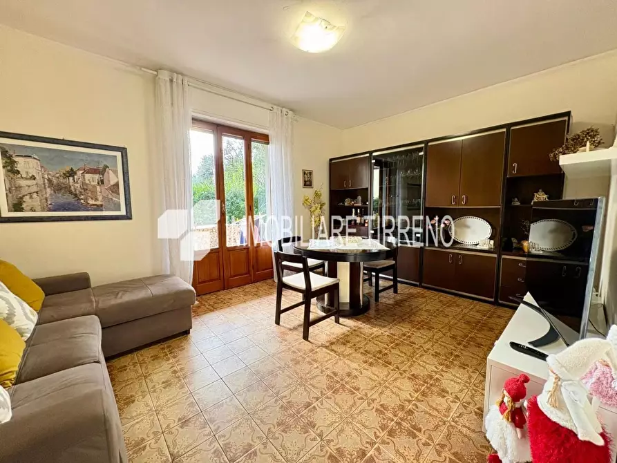 Immagine 6 di Appartamento in vendita  a Massa