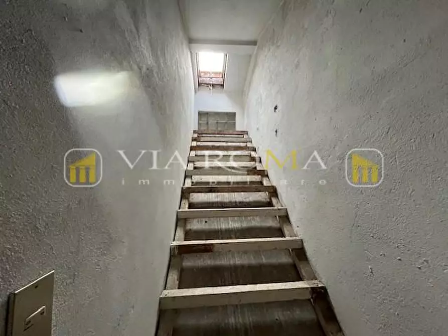 Immagine 13 di Casa indipendente in vendita  a Lucca