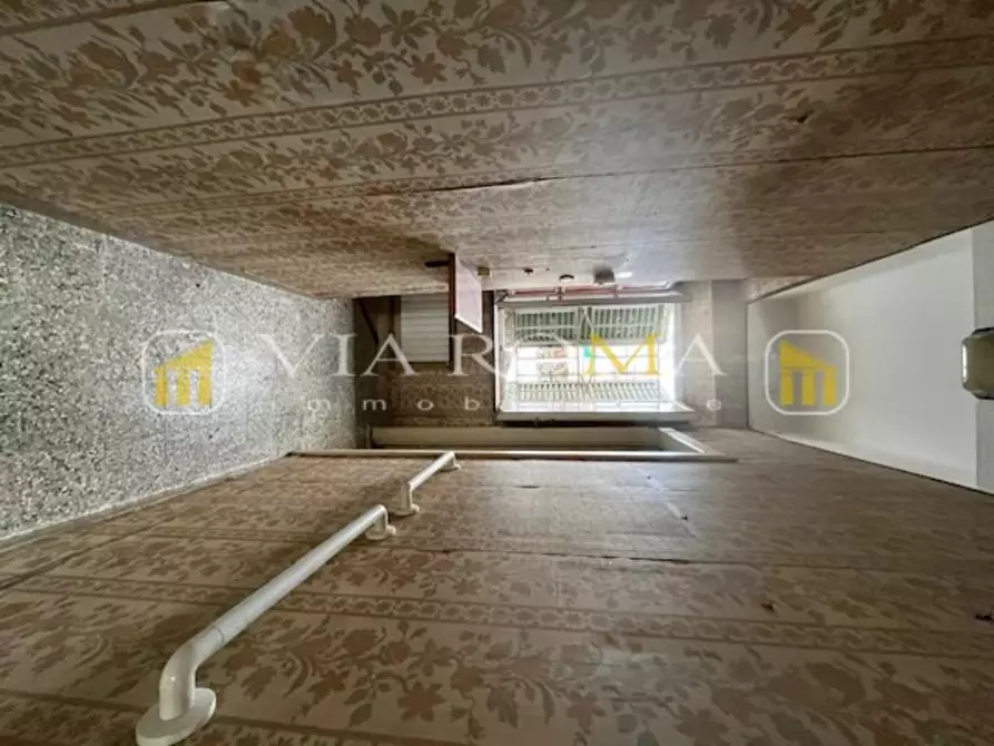 Immagine 6 di Casa indipendente in vendita  a Lucca