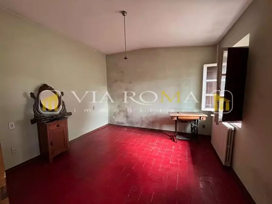 Immagine 15 di Casa indipendente in vendita  a Lucca
