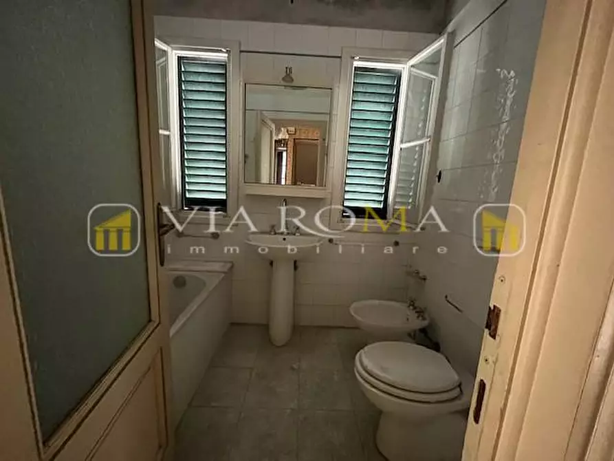 Immagine 25 di Casa indipendente in vendita  a Lucca