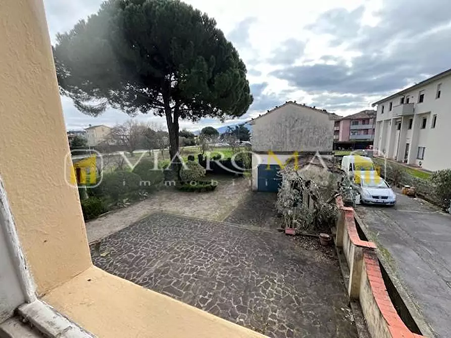 Immagine 30 di Casa indipendente in vendita  a Lucca