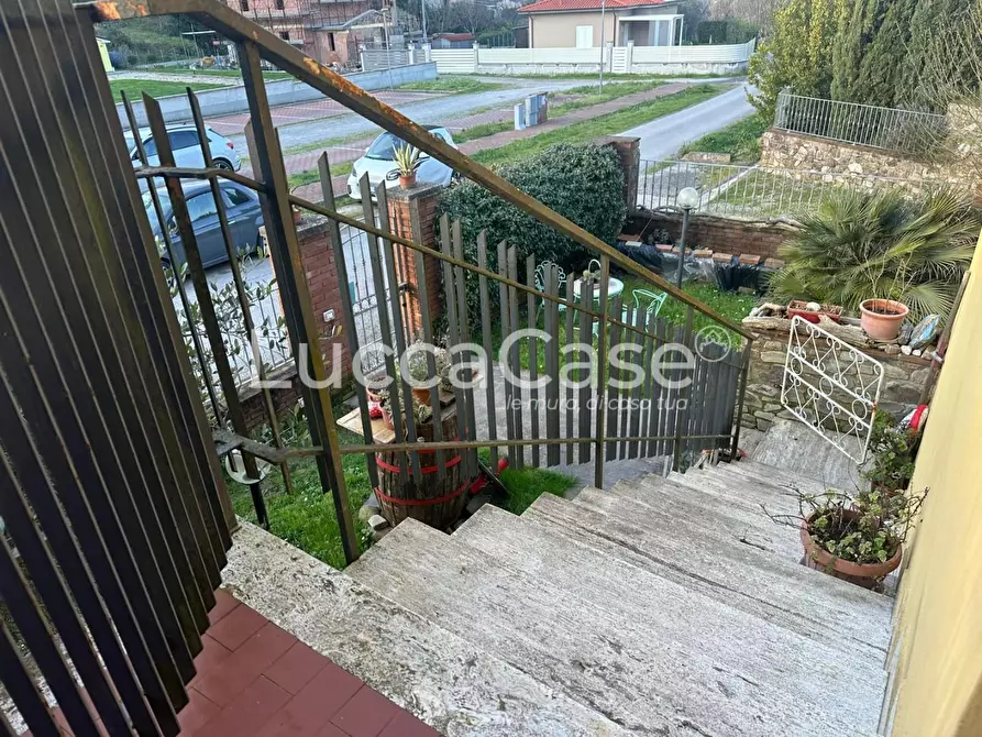 Immagine 26 di Appartamento in affitto  a Capannori