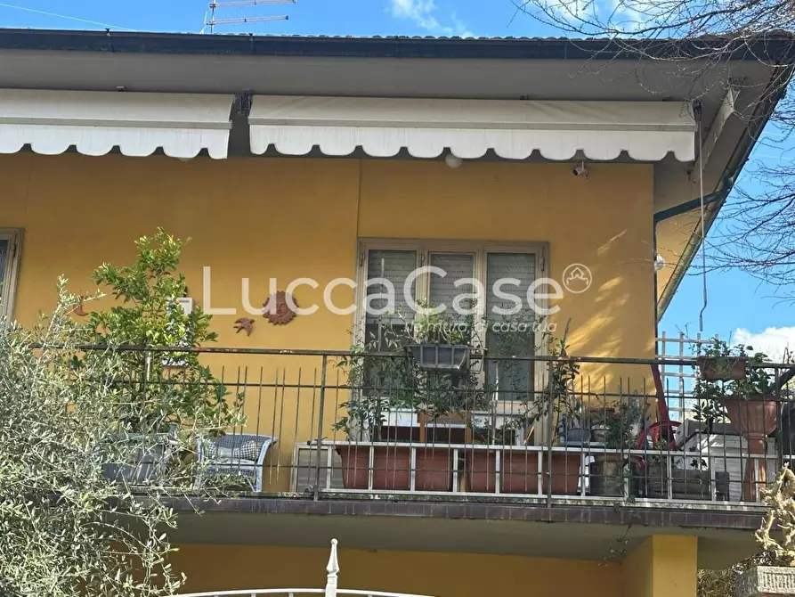 Immagine 29 di Appartamento in affitto  a Capannori