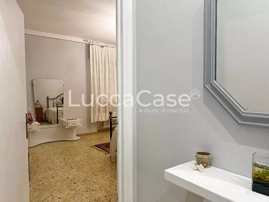 Immagine 21 di Appartamento in affitto  a Capannori