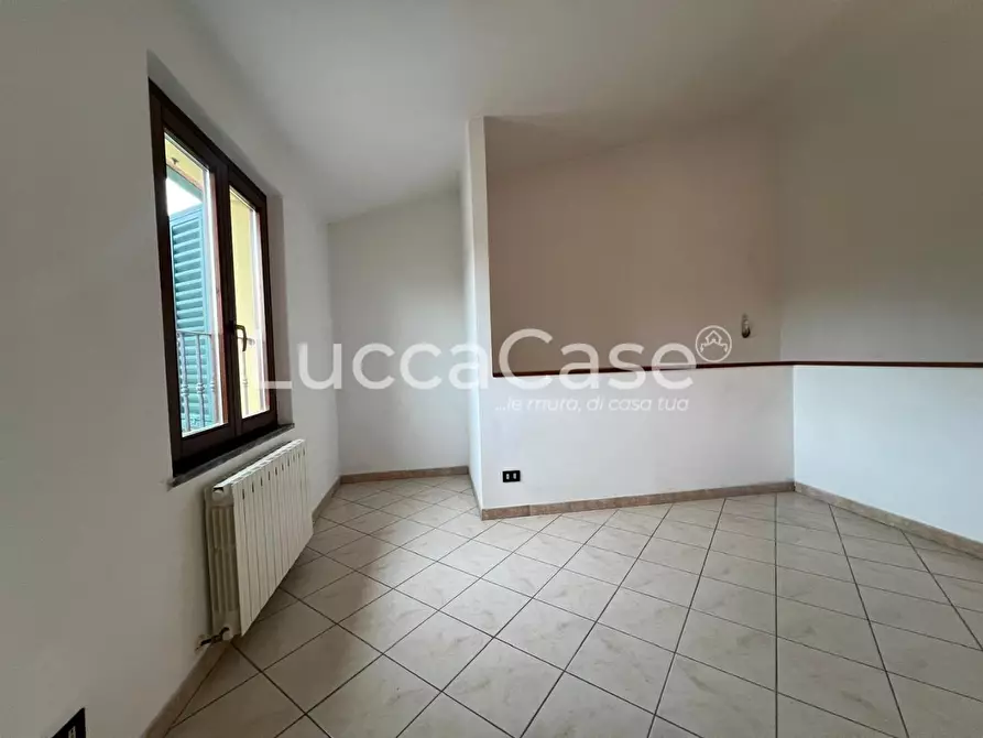 Immagine 11 di Appartamento in vendita  a Capannori