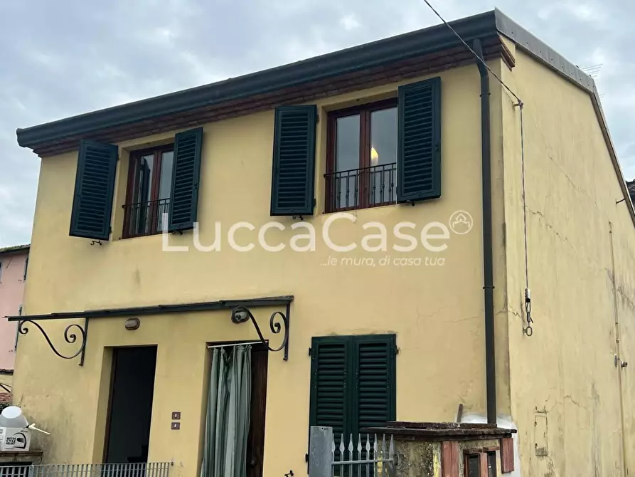 Immagine 20 di Appartamento in vendita  a Capannori