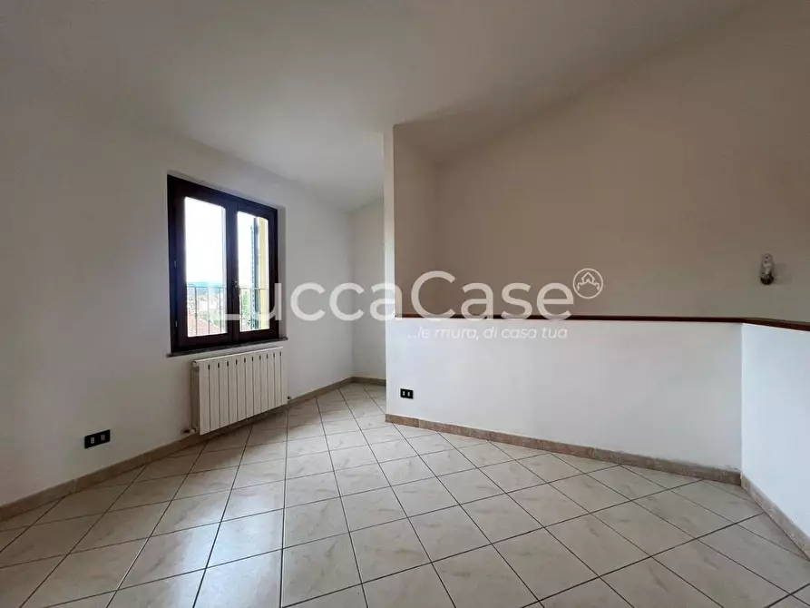 Immagine 12 di Appartamento in vendita  a Capannori