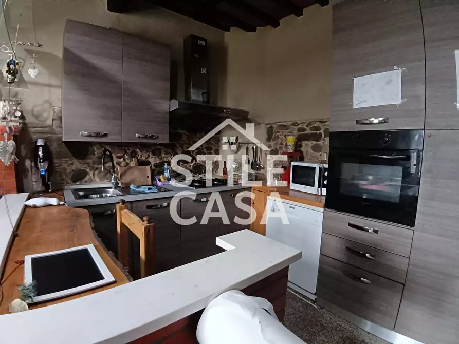 Immagine 4 di Casa indipendente in vendita  a Montecarlo