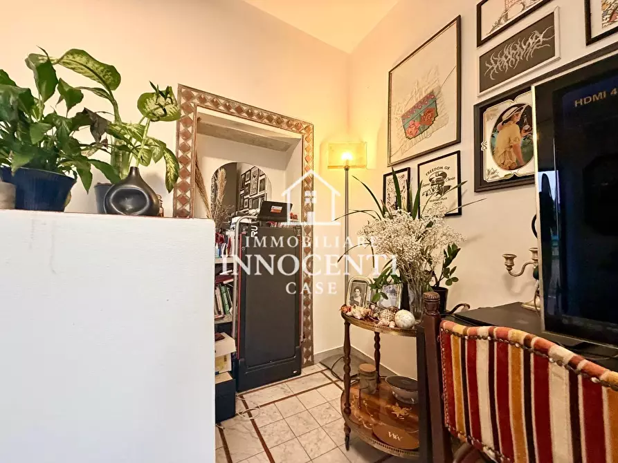 Immagine 12 di Appartamento in vendita  a Massa