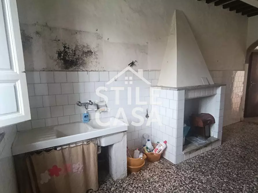 Immagine 10 di Casa indipendente in vendita  a Fucecchio