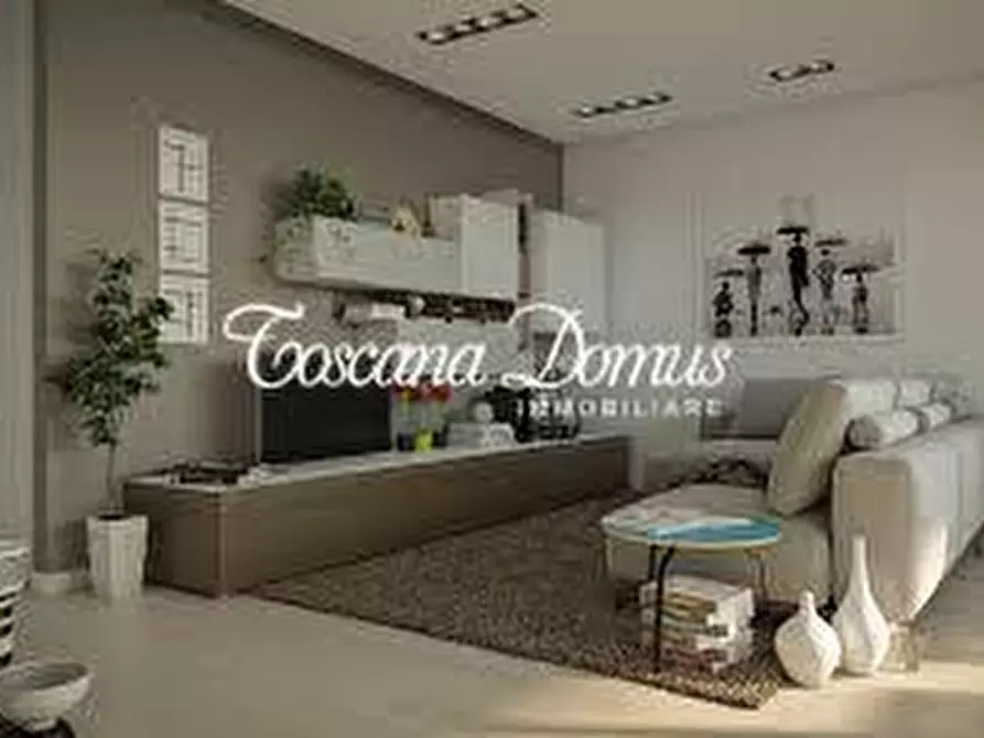 Immagine 1 di Appartamento in vendita  a Siena