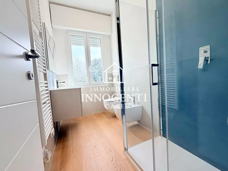 Immagine 10 di Appartamento in vendita  a Massa